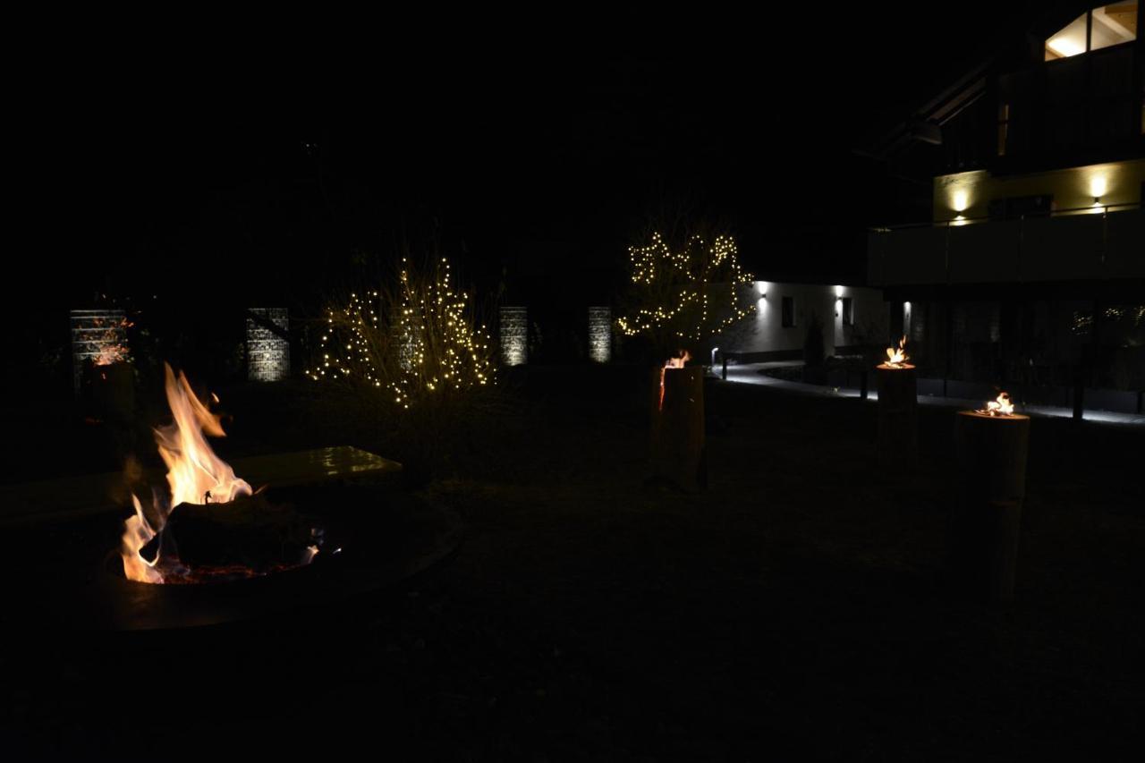 Alpenapart Singer - Contactless Check-In Reutte Exterior photo
